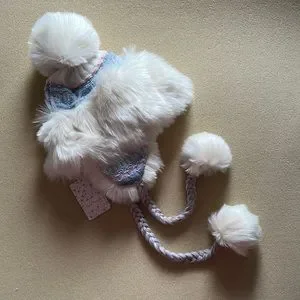 Free People | Accessories | New Free People Faux Fur Pom Pom  display picture 2